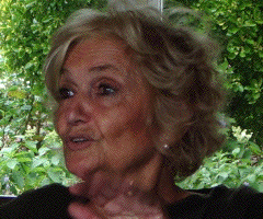 Colette Rossant reposant